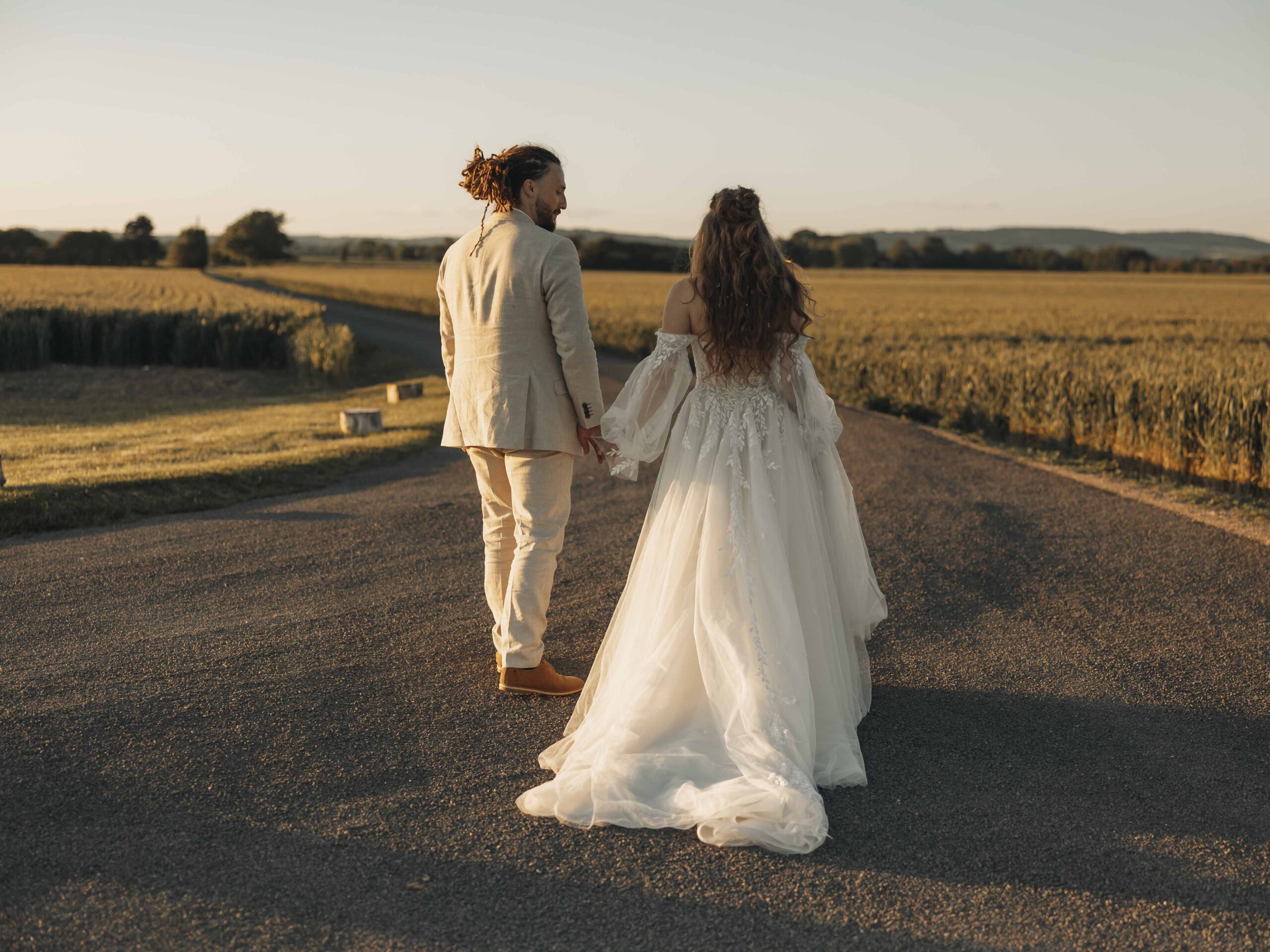 bride and groom iconic photo